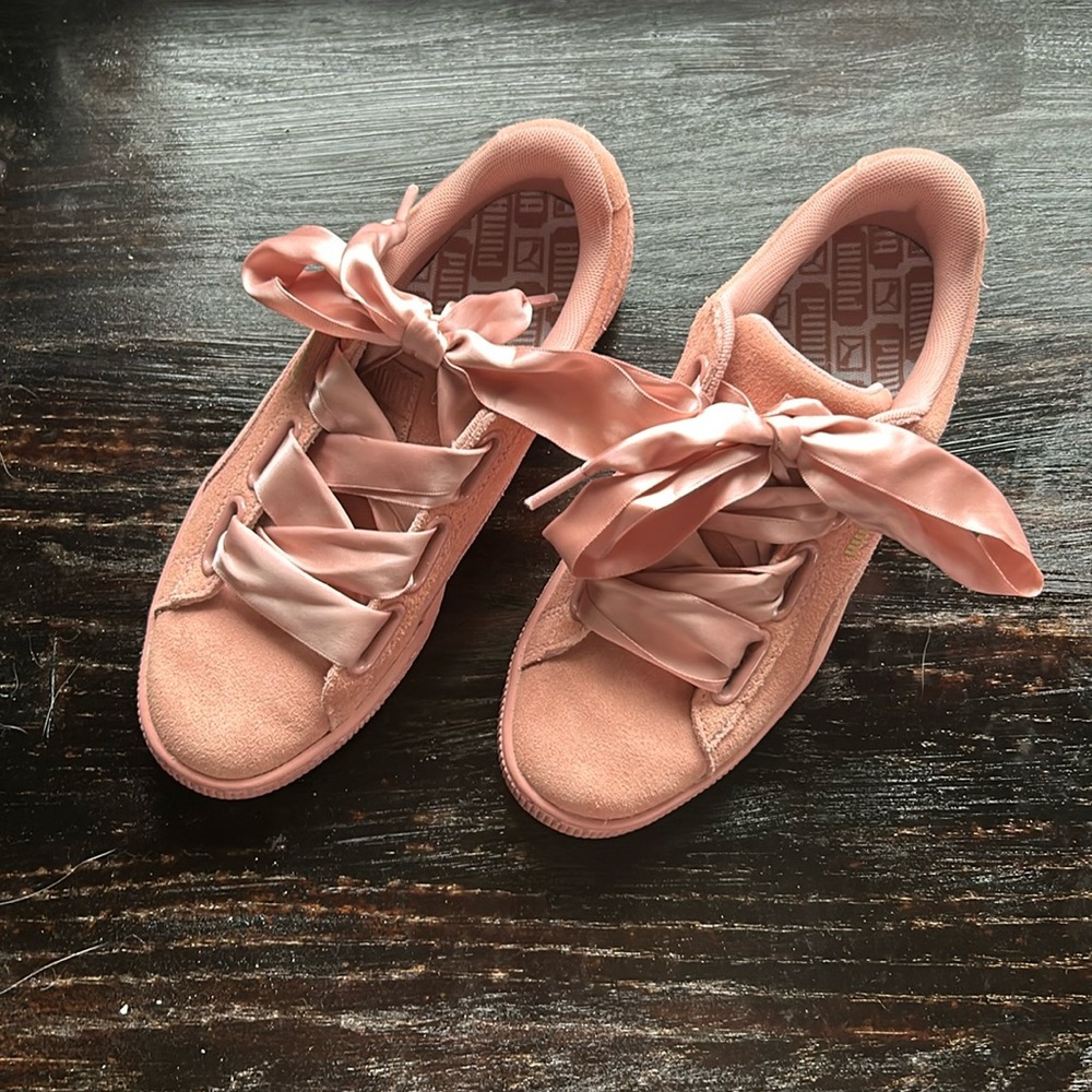 Puma Suede Heart Sneakers